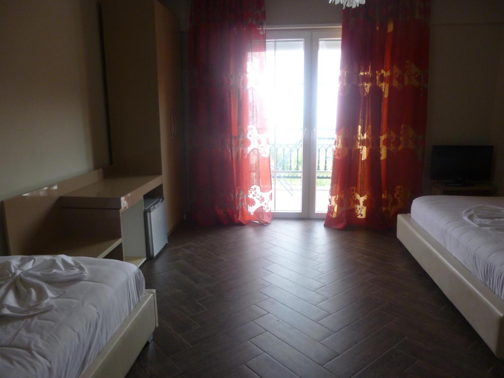 Villamaria Hotel Zvernec Bagian luar foto