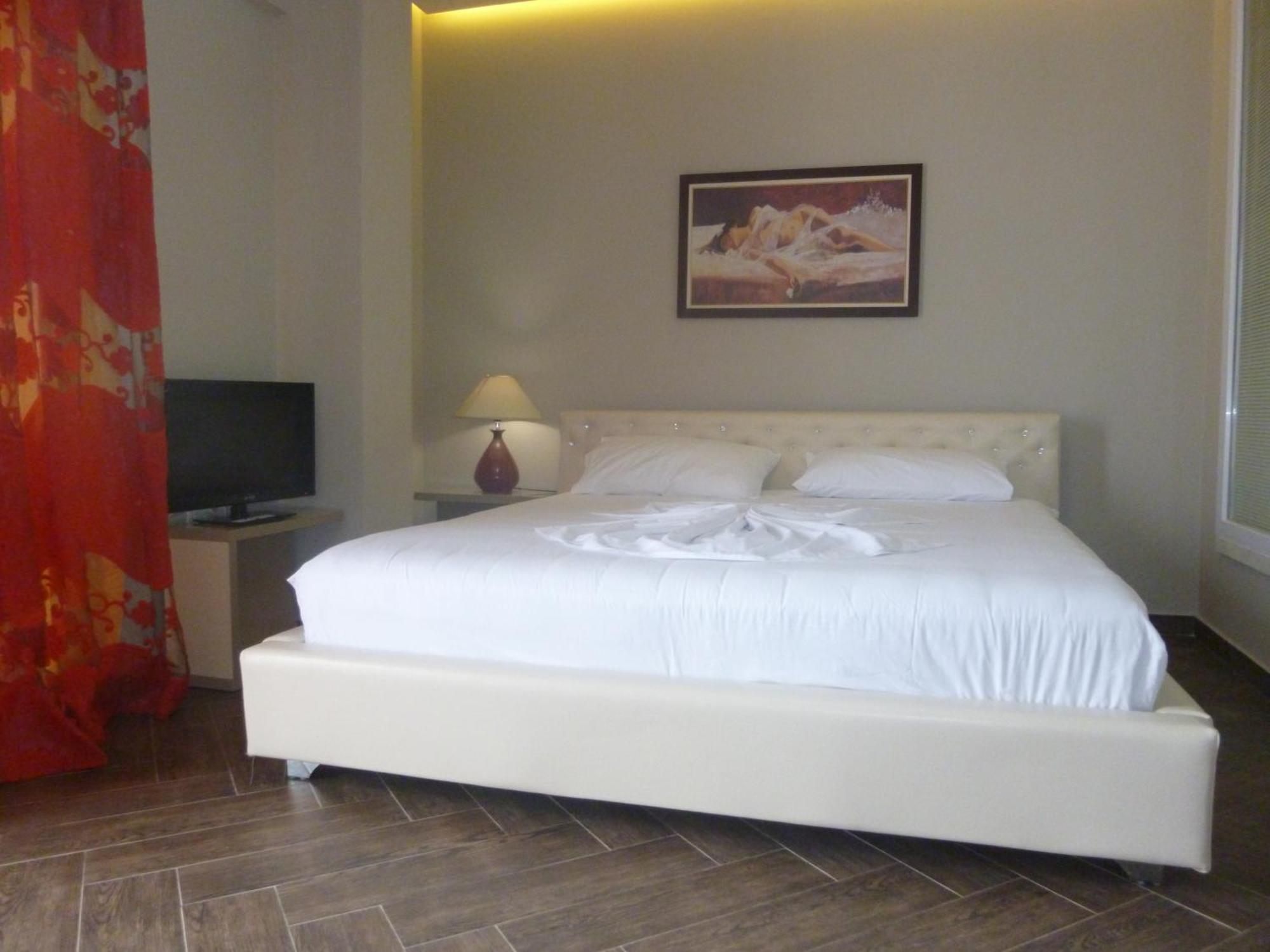 Villamaria Hotel Zvernec Bagian luar foto